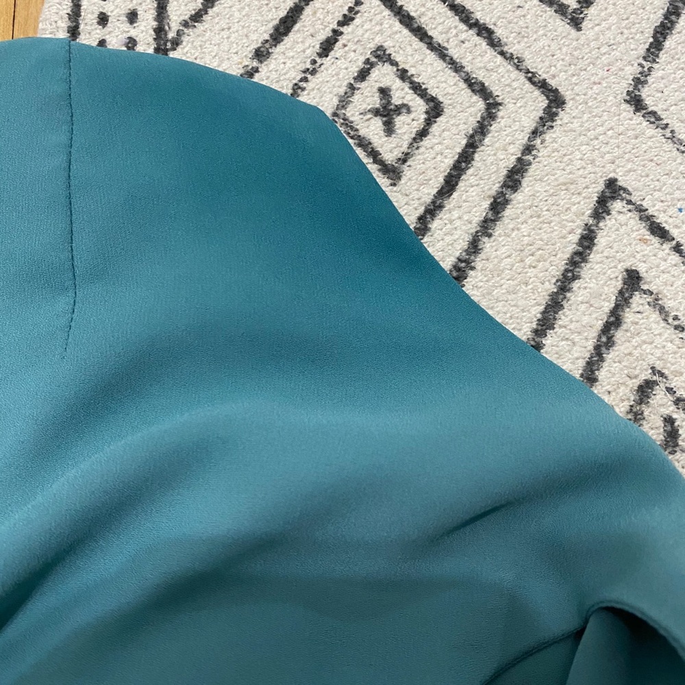 Turquoise Blue Tank - Picture 5 of 5